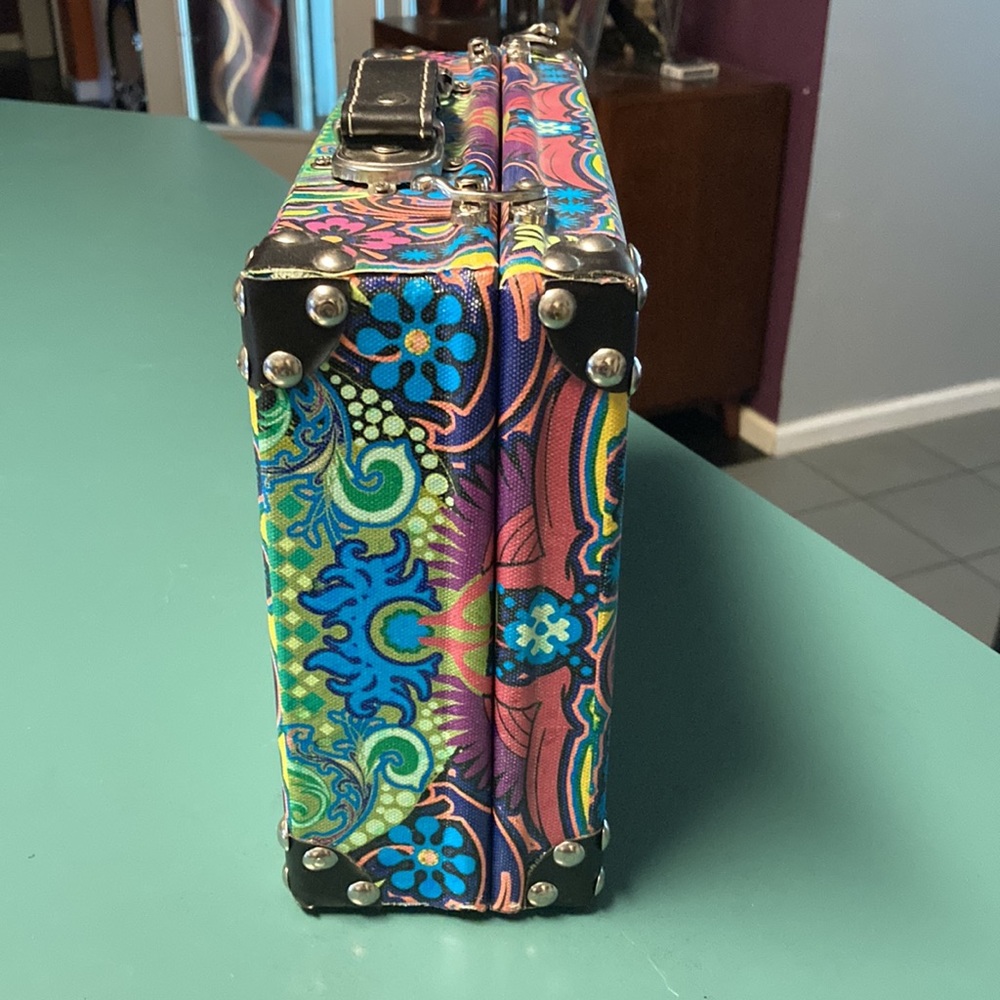 Painted skull box purse - Picture 3 of 12